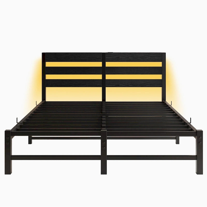 Lit double moderne en métal noir avec tête de lit en bois, lumières RVB