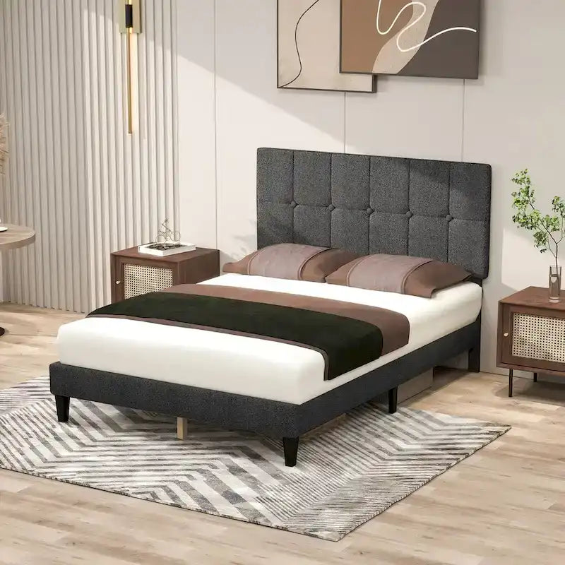 Lit plateforme capitonné en lin avec cadre en bois et tête de lit, sans sommier tapissier requis, sans bruit.
