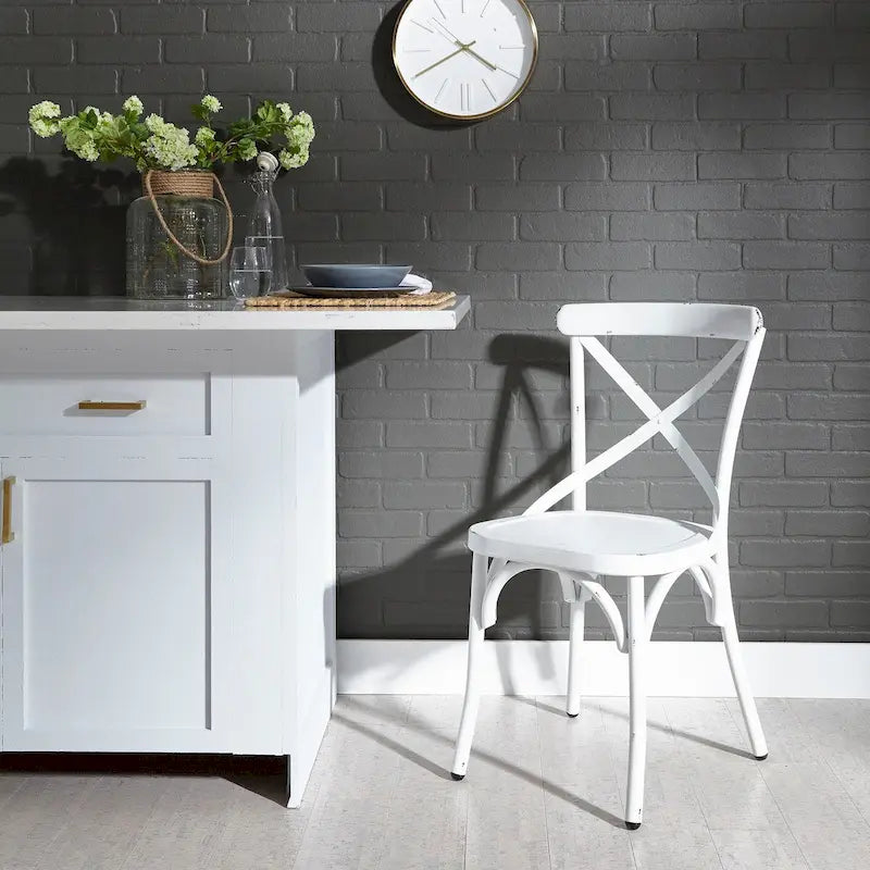 Chaise d'appoint à dossier en X en métal vieilli de la série Vintage - Blanc antique